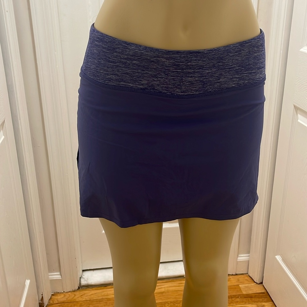 Lululemon Run Speed Skirt Royalty
Visit >
Purple 6 tall